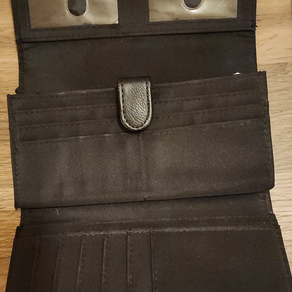Buxton Long Wallet - Picture 3 of 5